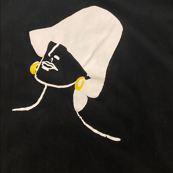 Heroine Sport Black Tee with White and Yellow Graphic - Picture 3 of 4